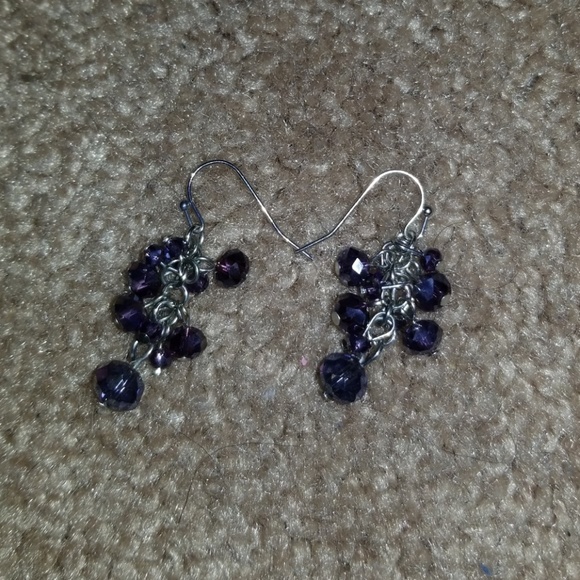 2 Necklace Sets - Picture 3 of 5